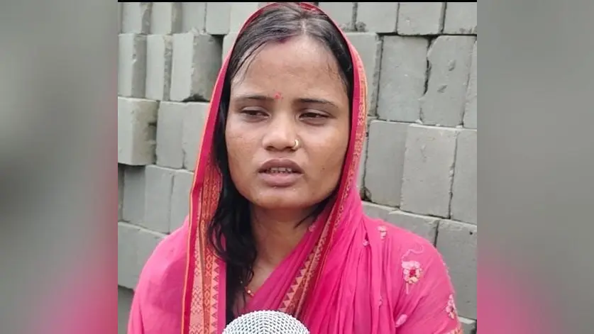मृतक की पत्नी हत्यारे की गिरफ्तारी की मांग कर रही है | Prabhat Khabar Network मृतक की पत्नी हत्यारे की गिरफ्तारी की मांग कर रही है | Prabhat Khabar Network