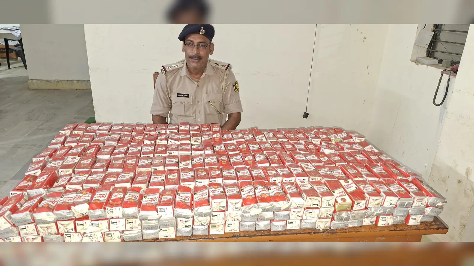 अवैध शराब के साथ गोगरी पुलिस | Prabhat Khabar Network अवैध शराब के साथ गोगरी पुलिस | Prabhat Khabar Network