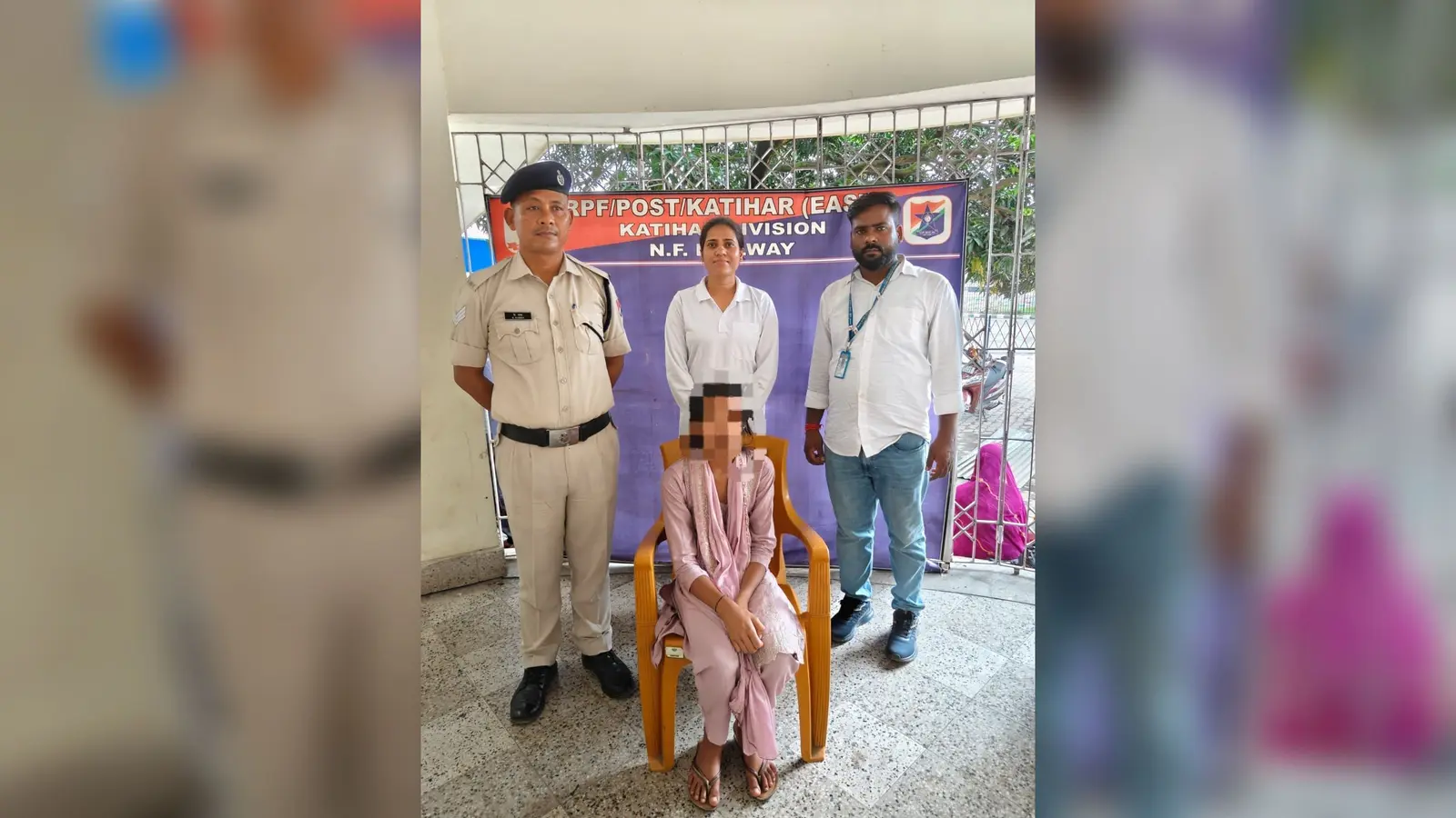 फोटो . रेस्क्यू की गई नाबालिक मौजूद आरपीएफ | Prabhat Khabar Network फोटो . रेस्क्यू की गई नाबालिक मौजूद आरपीएफ | Prabhat Khabar Network