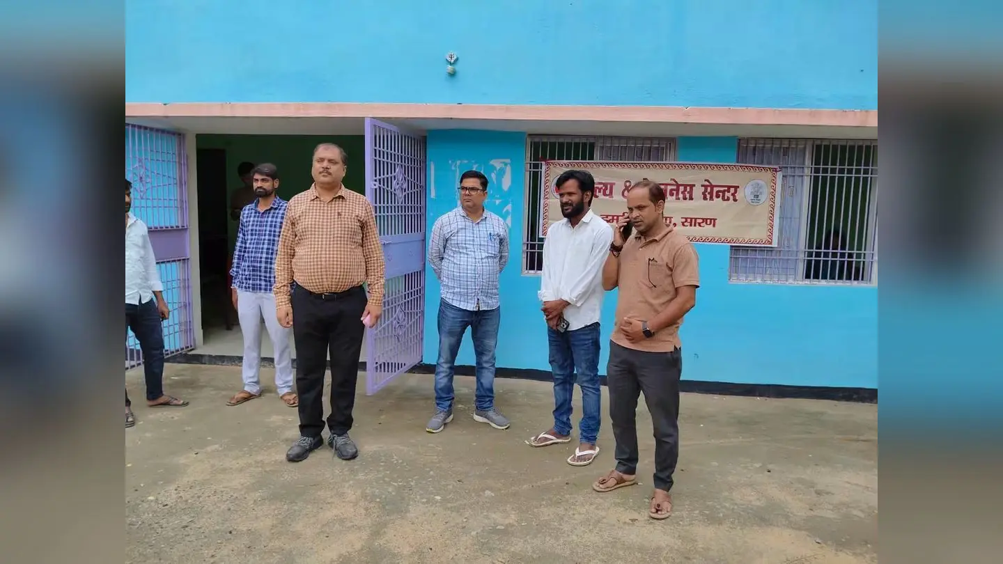 डुमरी में लगने वाले सहयोग शिविर स्थल का बीडीओ,प्रमुख प्रतिनिधि, बीइओ ने किया निरीक्षण | Prabhat Khabar Network डुमरी में लगने वाले सहयोग शिविर स्थल का बीडीओ,प्रमुख प्रतिनिधि, बीइओ ने किया निरीक्षण | Prabhat Khabar Network