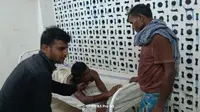 ई-रिक्शा के धक्के से एक व्यक्ति जख्मी, रेफर