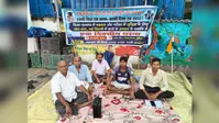 शिक्षा व्यवस्था में बदलाव की मांग को लेकर बेतिया में जुटे छात्र और सामाजिक कार्यकर्ता