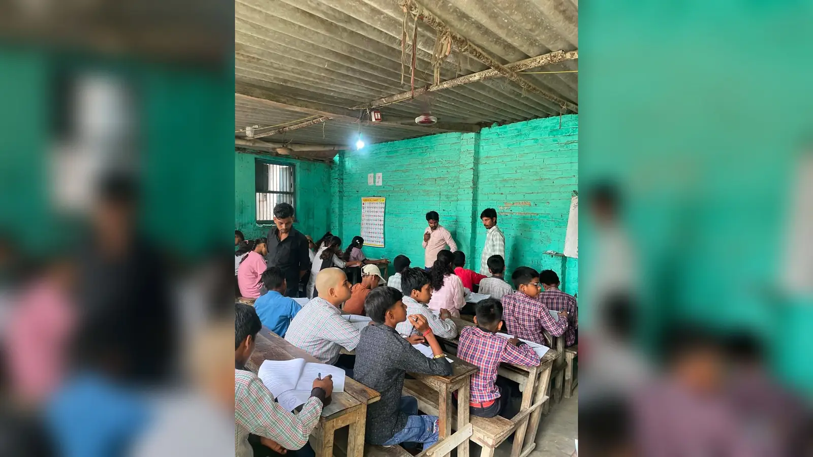 1 विशबंधु पुस्तकालय बखरी में आयोजित कार्यक्रम में शामिल अतिथि 2 प्रतियोगिता परीक्षा में भाग लेते हुए स्कूली छात्र | Prabhat Khabar Network 1 विशबंधु पुस्तकालय बखरी में आयोजित कार्यक्रम में शामिल अतिथि 2 प्रतियोगिता परीक्षा में भाग लेते हुए स्कूली छात्र | Prabhat Khabar Network