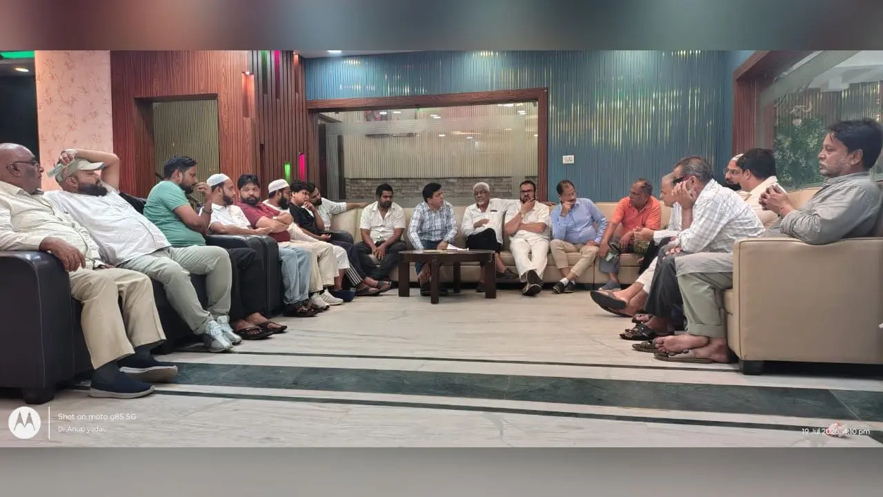 सम्मेलन की सफलता के लिए बैठक करते सदस्य | Prabhat Khabar Network सम्मेलन की सफलता के लिए बैठक करते सदस्य | Prabhat Khabar Network