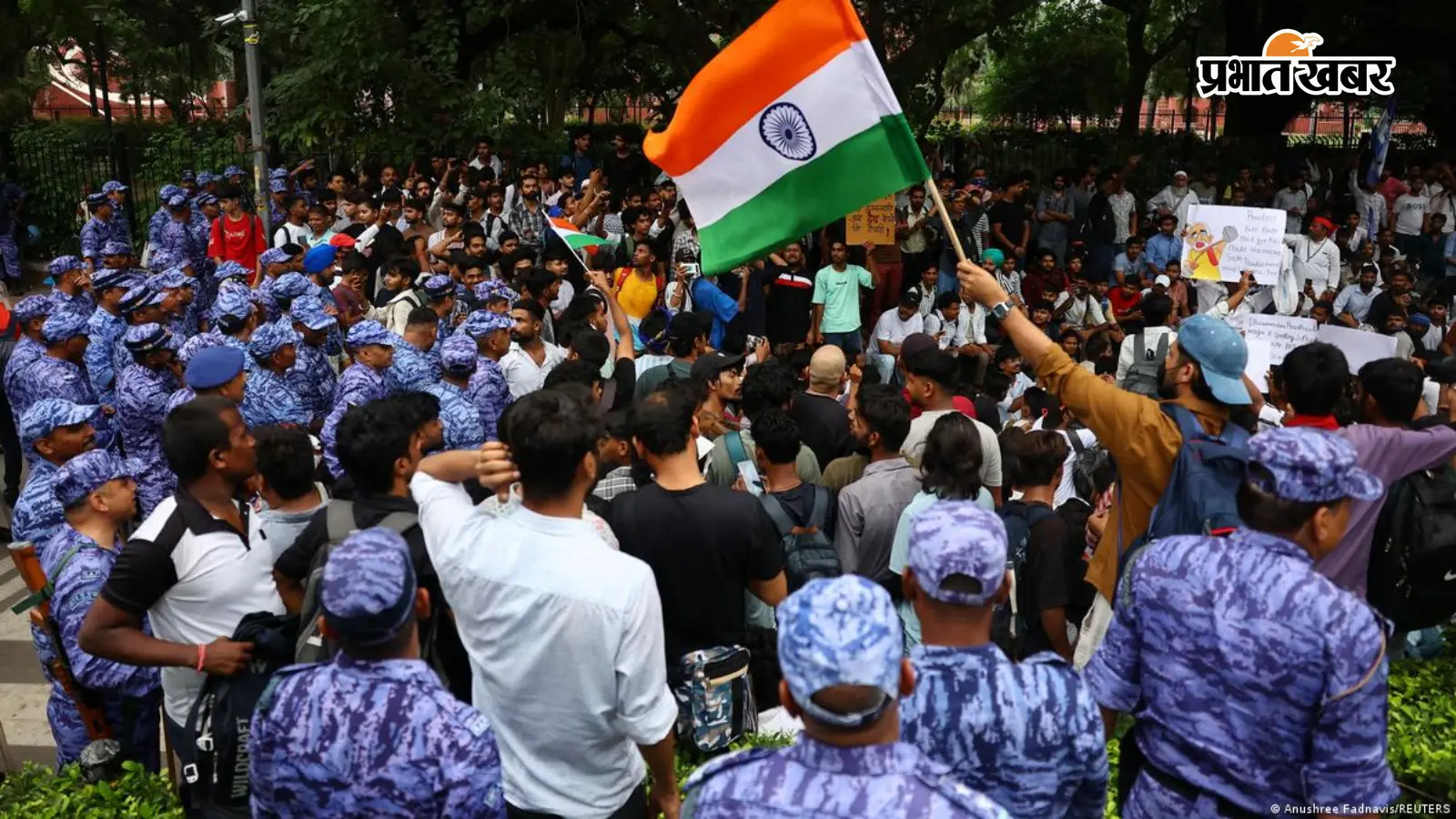 जनरल डिब्बे में दिल्ली पहुंचे छात्र, CJP के मार्च में हुए... जनरल डिब्बे में दिल्ली पहुंचे छात्र, CJP के मार्च में हुए...
