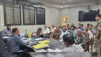 जनसुनवाई में डीएम ने सुनीं 30 लोगों की शिकायतें, समयबद्ध समाधान का दिया निर्देश