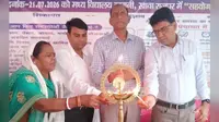 लखीसराय डीएम ने गांव पहुंचकर सुनीं समस्याएं, 17 विभागों के शिविर में मिले 98 आवेदन