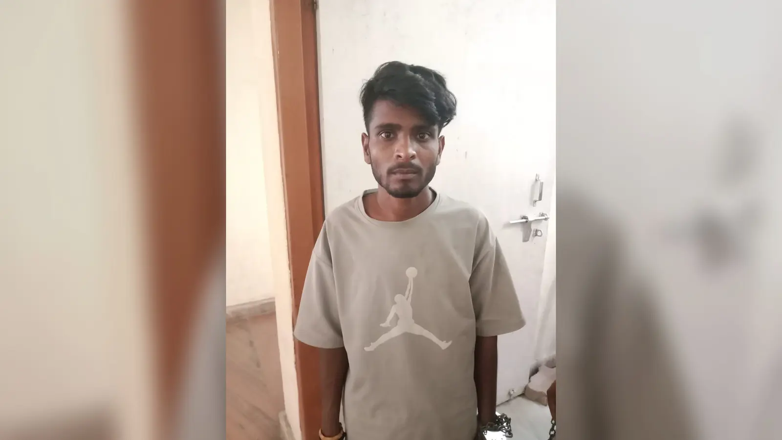 मोहम्मदपुर पुलिस ने 25000 के इनामी कुख्यात अपराधी को किया कि गिरफ्तार. | Prabhat Khabar Network मोहम्मदपुर पुलिस ने 25000 के इनामी कुख्यात अपराधी को किया कि गिरफ्तार. | Prabhat Khabar Network