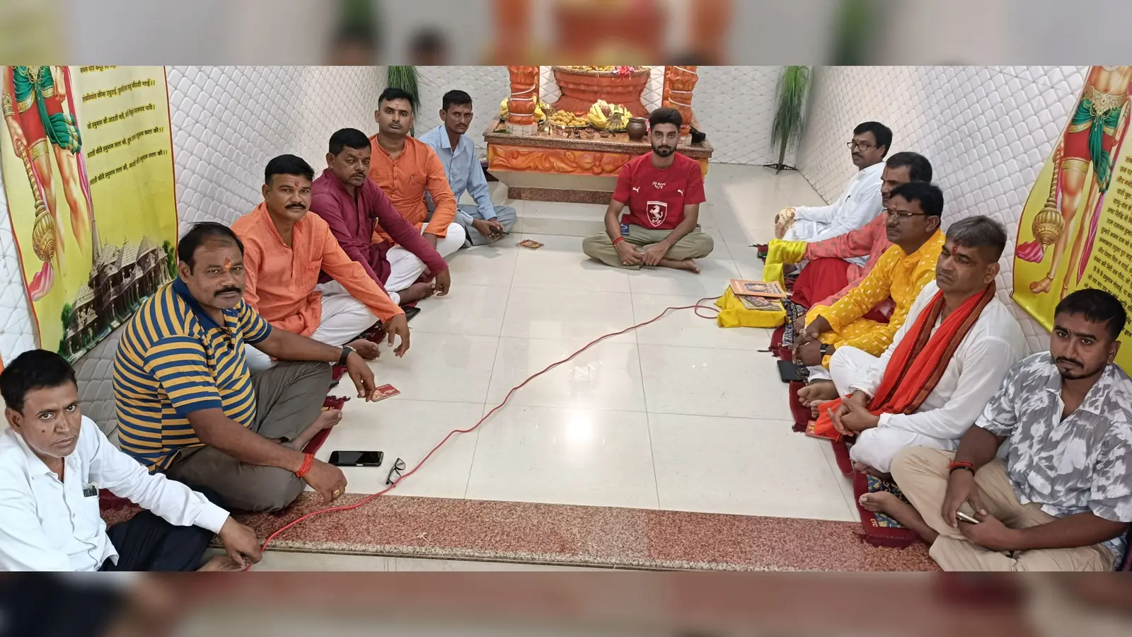 महावीर मंदिर में किया गया पूजा अर्चना | Prabhat Khabar Network महावीर मंदिर में किया गया पूजा अर्चना | Prabhat Khabar Network