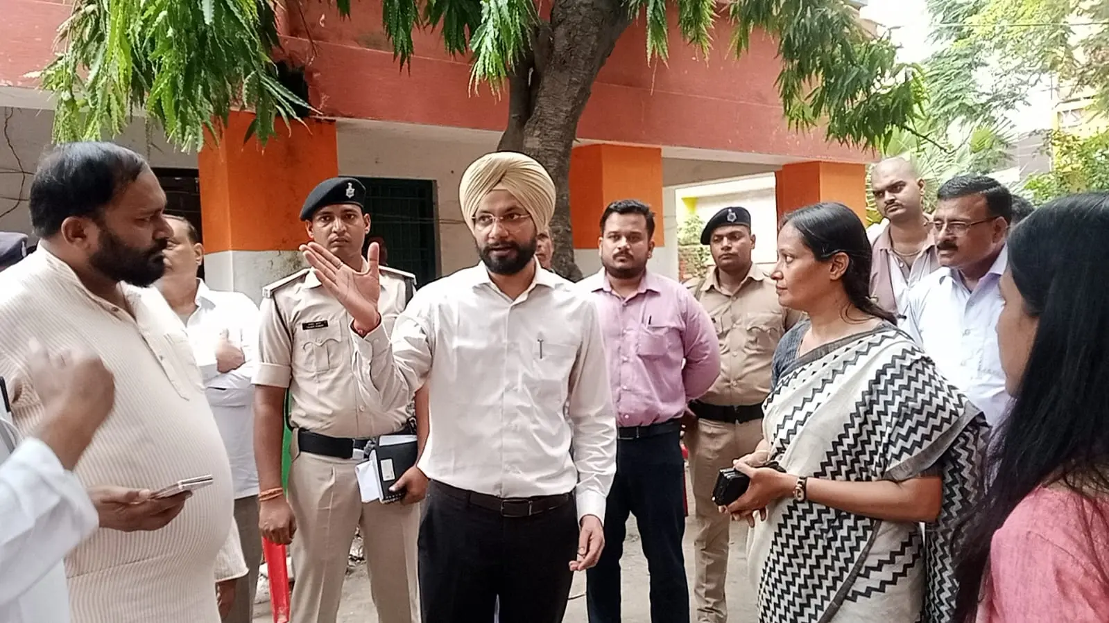 सहयोग शिविर में डीएम, महापौर, नगर आयुक्त, वार्ड पार्षद व अन्य | Prabhat Khabar Network सहयोग शिविर में डीएम, महापौर, नगर आयुक्त, वार्ड पार्षद व अन्य | Prabhat Khabar Network