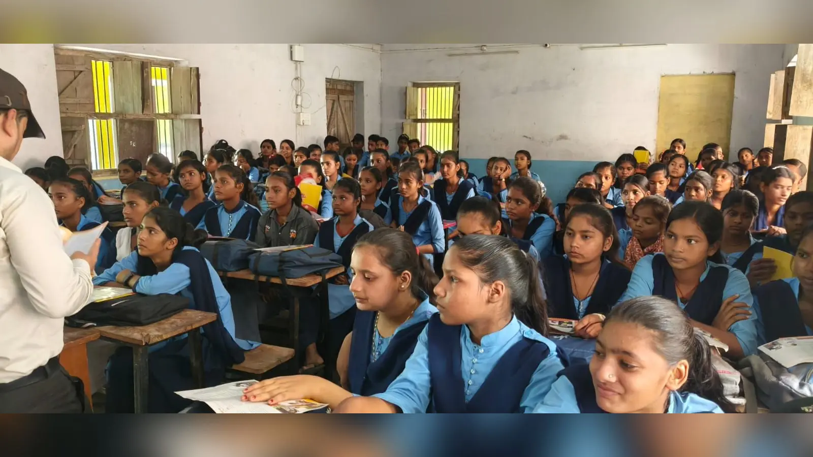 कार्यक्रम में शामिल बच्चों व अन्य | Prabhat Khabar Network कार्यक्रम में शामिल बच्चों व अन्य | Prabhat Khabar Network
