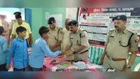 Bagaha News: ‘ऑपरेशन नया सवेरा-3.0’ के तहत स्कूल में जागरूकता अभियान, छात्राओं को मानव तस्करी से बचाव के