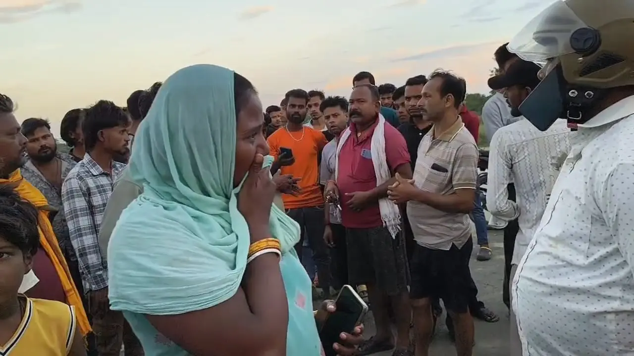 फोटो - जख्मी व उमड़ी भीड़. | Prabhat Khabar Network फोटो - जख्मी व उमड़ी भीड़. | Prabhat Khabar Network