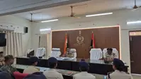 डायल 112'' सेवा में प्रतिनियुक्त पुलिस पदाधिकारियों और कर्मियों के साथ एसपी ने की बैठक