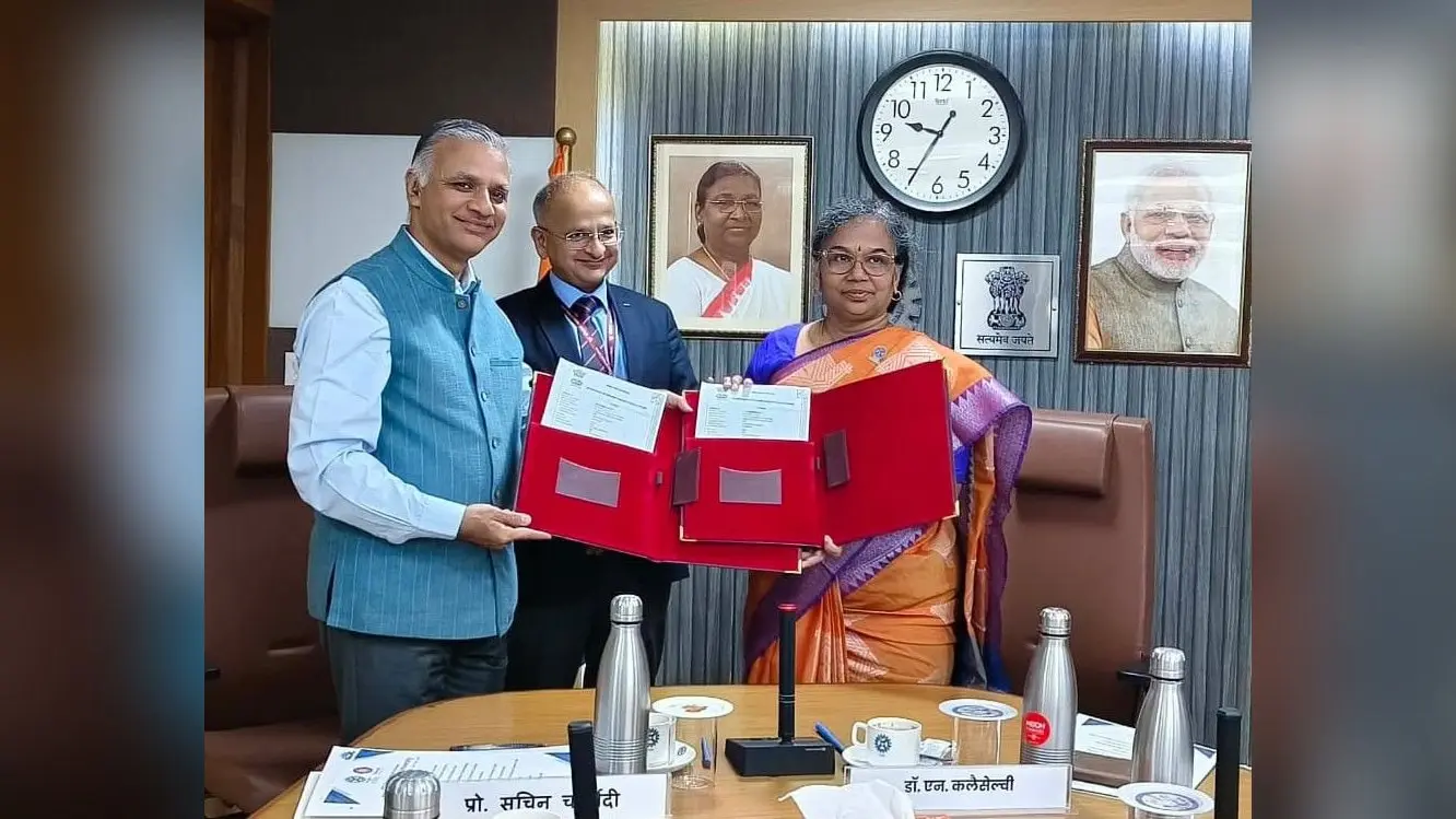 फोटो - नई दिल्ली के सीएसआईआर मुख्यालय में समझौता ज्ञापन के साथ कुलपति सचिन चतुर्वेदी, महानिदेशक डॉ. एन. कलैसेल्वी और विदेश सचिव (ईस्ट) रुद्रेन्द्र टंडन | Prabhat Khabar Network फोटो - नई दिल्ली के सीएसआईआर मुख्यालय में समझौता ज्ञापन के साथ कुलपति सचिन चतुर्वेदी, महानिदेशक डॉ. एन. कलैसेल्वी और विदेश सचिव (ईस्ट) रुद्रेन्द्र टंडन | Prabhat Khabar Network