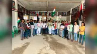 छात्रों पर पिटाई के विरोध में मधुबन के छात्रों का तिरंगा पैदल मार्च, शिक्षा मंत्री के इस्तीफे की उठी मांग