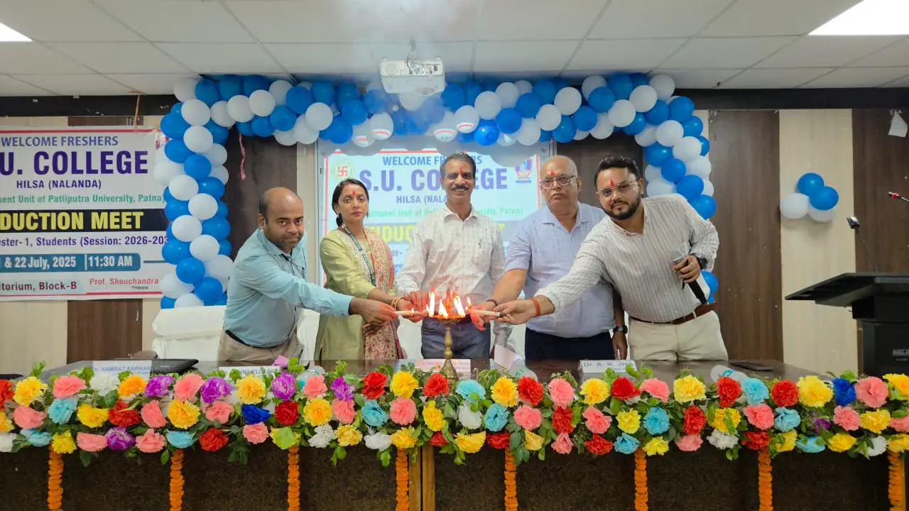 फोटो कार्यक्रम का उद्घाटन करते महाविद्यालय के प्राचार्य | Prabhat Khabar Network फोटो कार्यक्रम का उद्घाटन करते महाविद्यालय के प्राचार्य | Prabhat Khabar Network