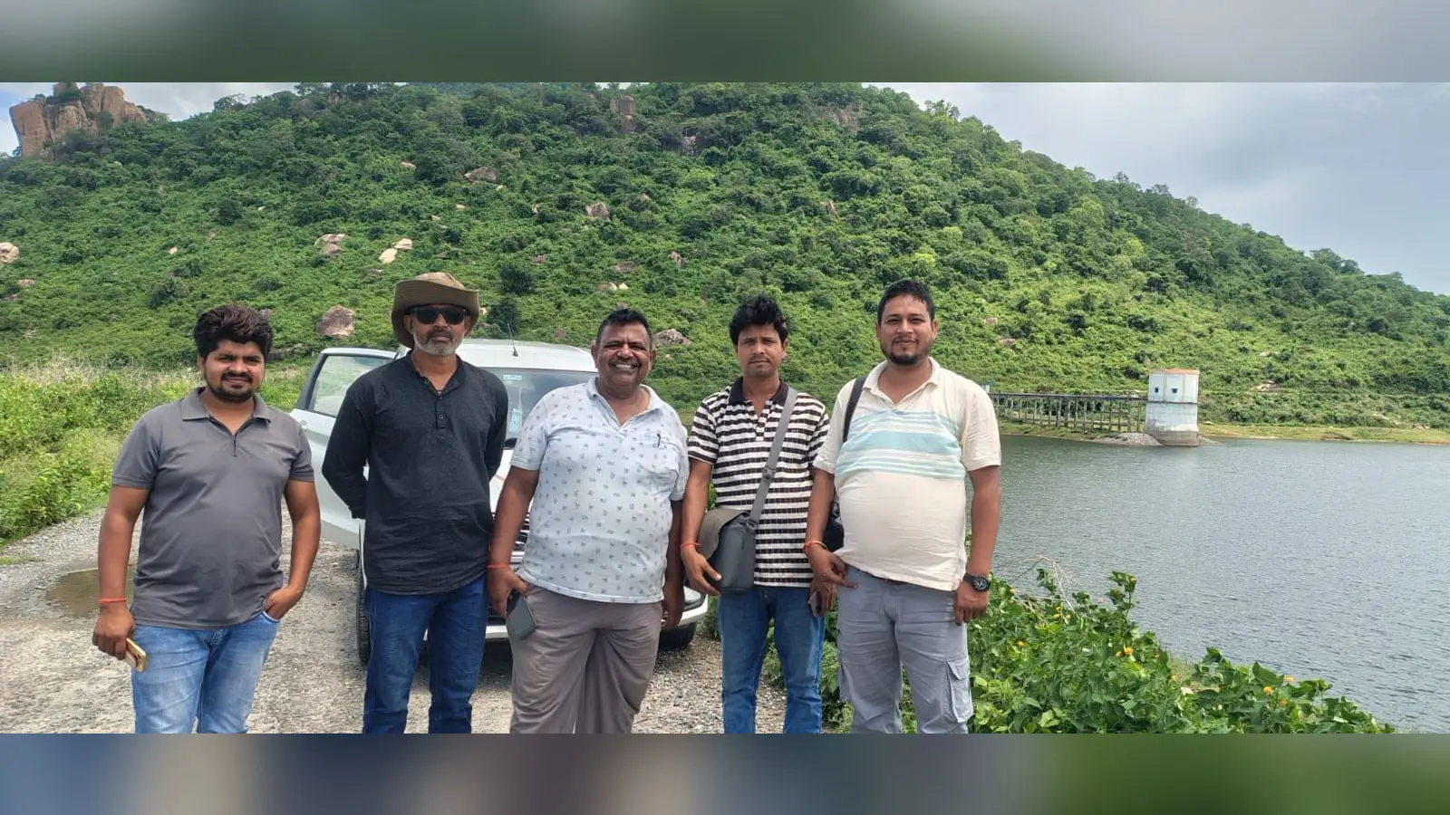 फोटोग्राफी के लिए पहुंची टीम | Prabhat Khabar Network फोटोग्राफी के लिए पहुंची टीम | Prabhat Khabar Network