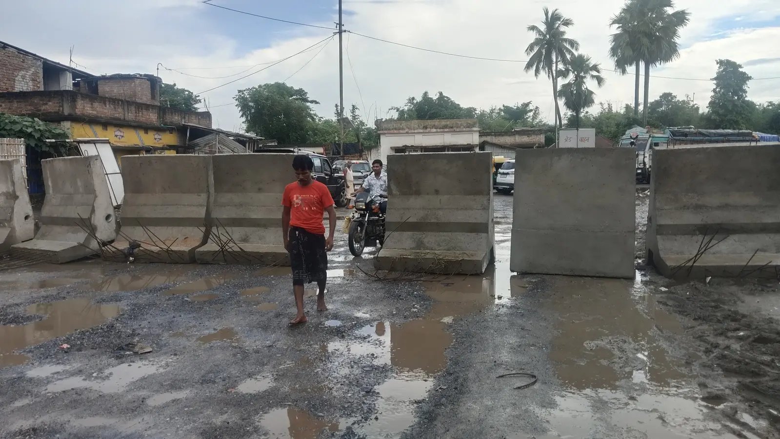 आरो बी निर्माण को लेकर के न राष्ट्रीय राजमार्ग 231 को ब्लॉक कर दिया गया | Prabhat Khabar Network आरो बी निर्माण को लेकर के न राष्ट्रीय राजमार्ग 231 को ब्लॉक कर दिया गया | Prabhat Khabar Network