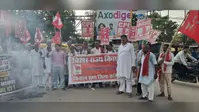 सहरसा में वामपंथियों का जोरदार प्रदर्शन: पीएम मोदी और अमेरिकी राष्ट्रपति का विरोध, व्यापार समझौते और पेपर लीक के खिलाफ नारेबाजी