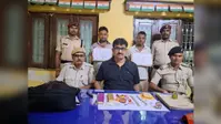 झाझा में धनबाद पटना इंटरसिटी एक्सप्रेस से जीआरपी ने दो चोरों को चोरी के समान के साथ किया गिरफ्तार