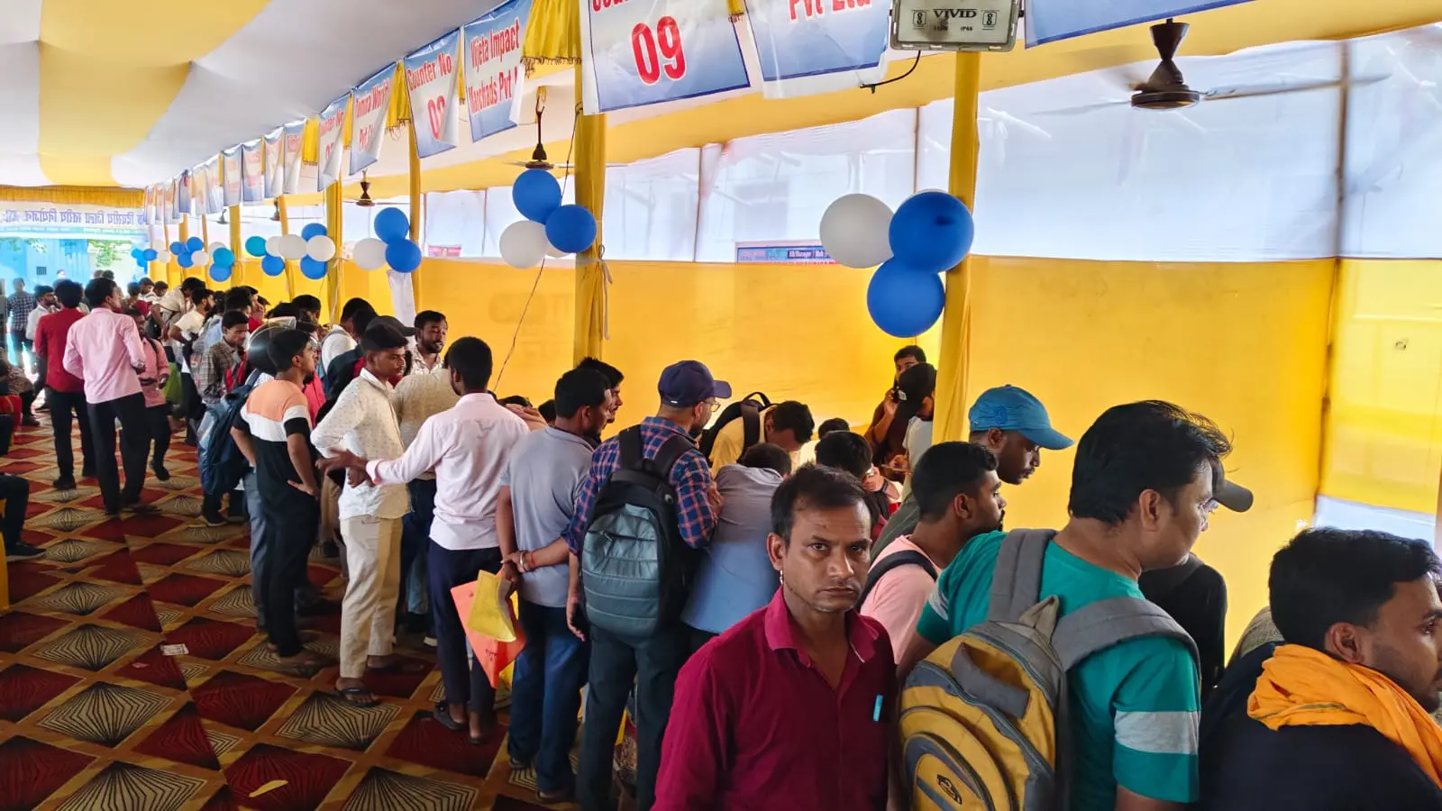नियोजन मेला में रोजगार के लिए युवाओं की लगी भीड़ | Prabhat Khabar Network नियोजन मेला में रोजगार के लिए युवाओं की लगी भीड़ | Prabhat Khabar Network