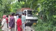 गोपालगंज के भोरे में DCM ट्रक और बाइक की भीषण टक्कर, बाइक सवार गंभीर घायल