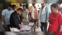 लातेहार में SIR के तहत चुनावी पाठशाला की बैठक संपन्न, शत-प्रतिशत सत्यापन को लेकर हुई चर्चा