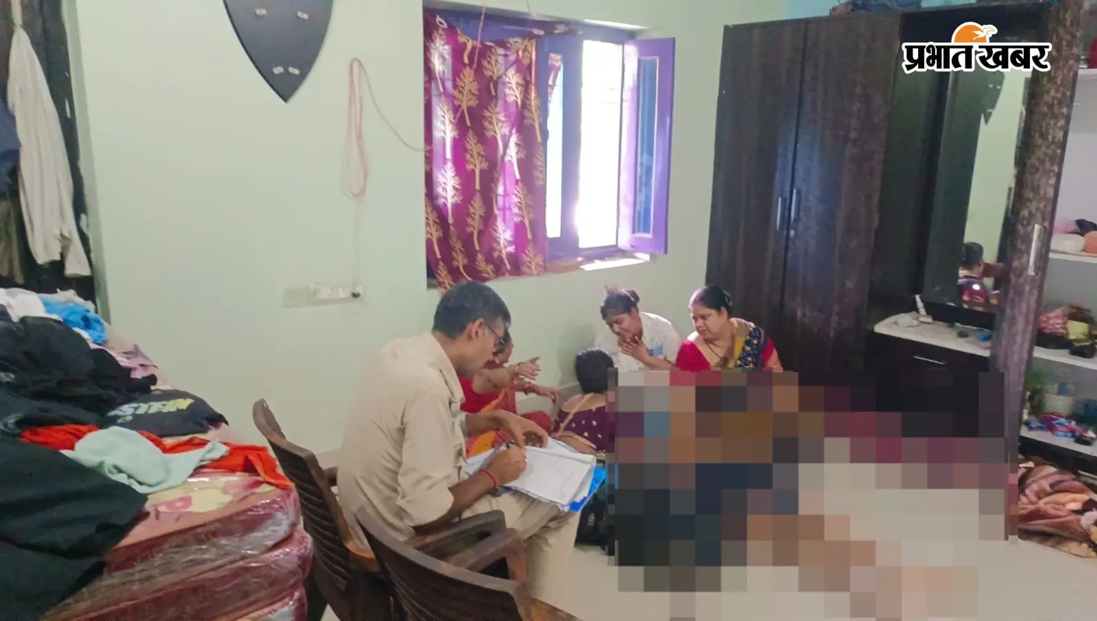मौके पर पहुंची पुलिस मौके पर पहुंची पुलिस