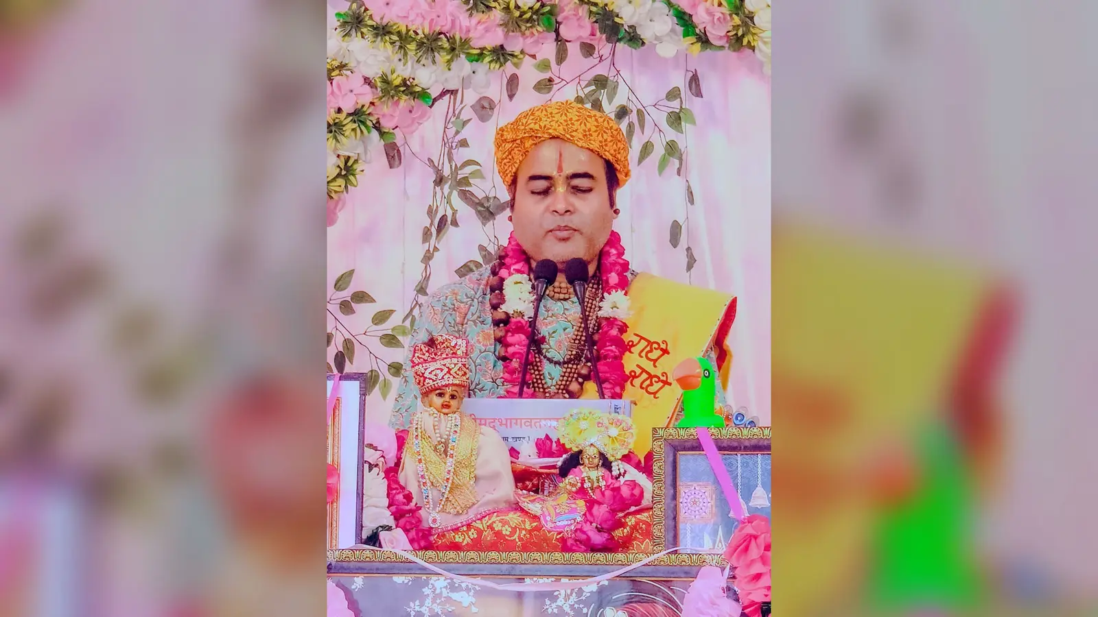 फोटो-कथा सुनाते श्री श्याम चरण दास जी | Prabhat Khabar Network फोटो-कथा सुनाते श्री श्याम चरण दास जी | Prabhat Khabar Network