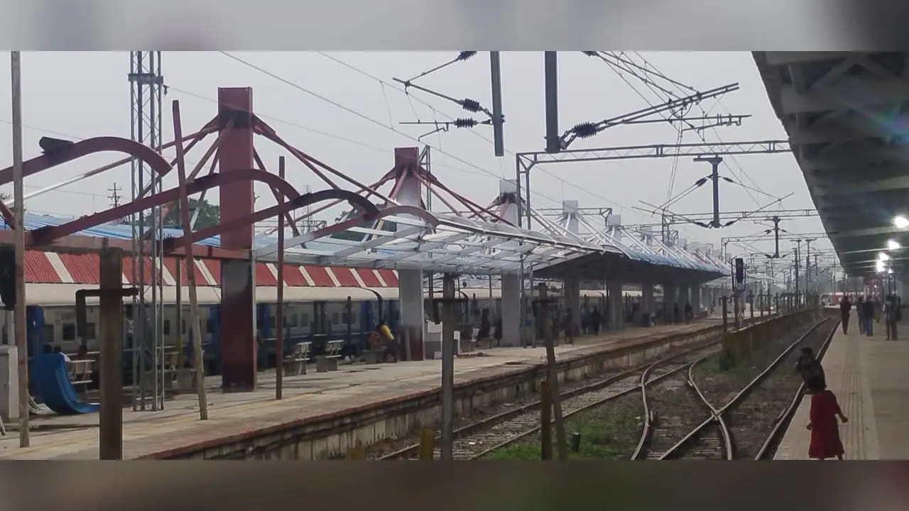 गया जंक्शन के प्लेटफॉर्म नंबर वन-बी की तस्वीर | Prabhat Khabar Network गया जंक्शन के प्लेटफॉर्म नंबर वन-बी की तस्वीर | Prabhat Khabar Network