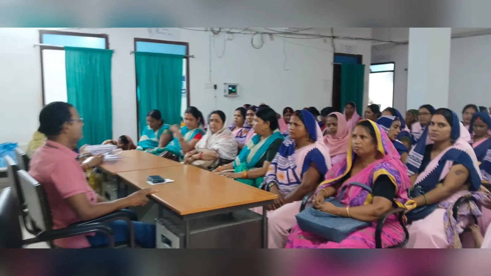 आशा दिवस पर उपस्थित बीसीएम, प्रबंधक व आशा | Prabhat Khabar Network आशा दिवस पर उपस्थित बीसीएम, प्रबंधक व आशा | Prabhat Khabar Network