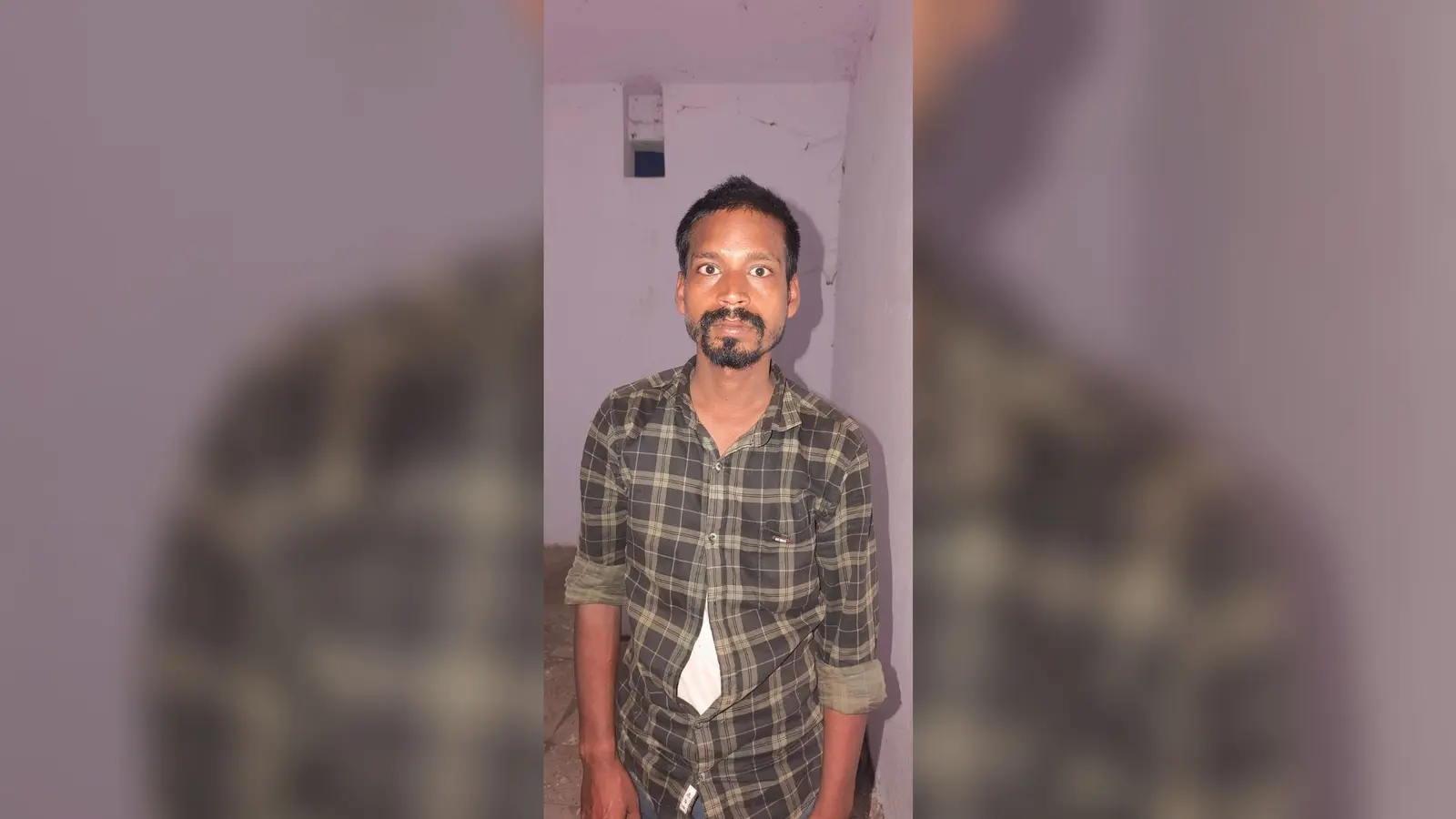 पकरीबरावां में पत्नी का हत्यारा पति गिरफ्तार. | Prabhat Khabar Network पकरीबरावां में पत्नी का हत्यारा पति गिरफ्तार. | Prabhat Khabar Network