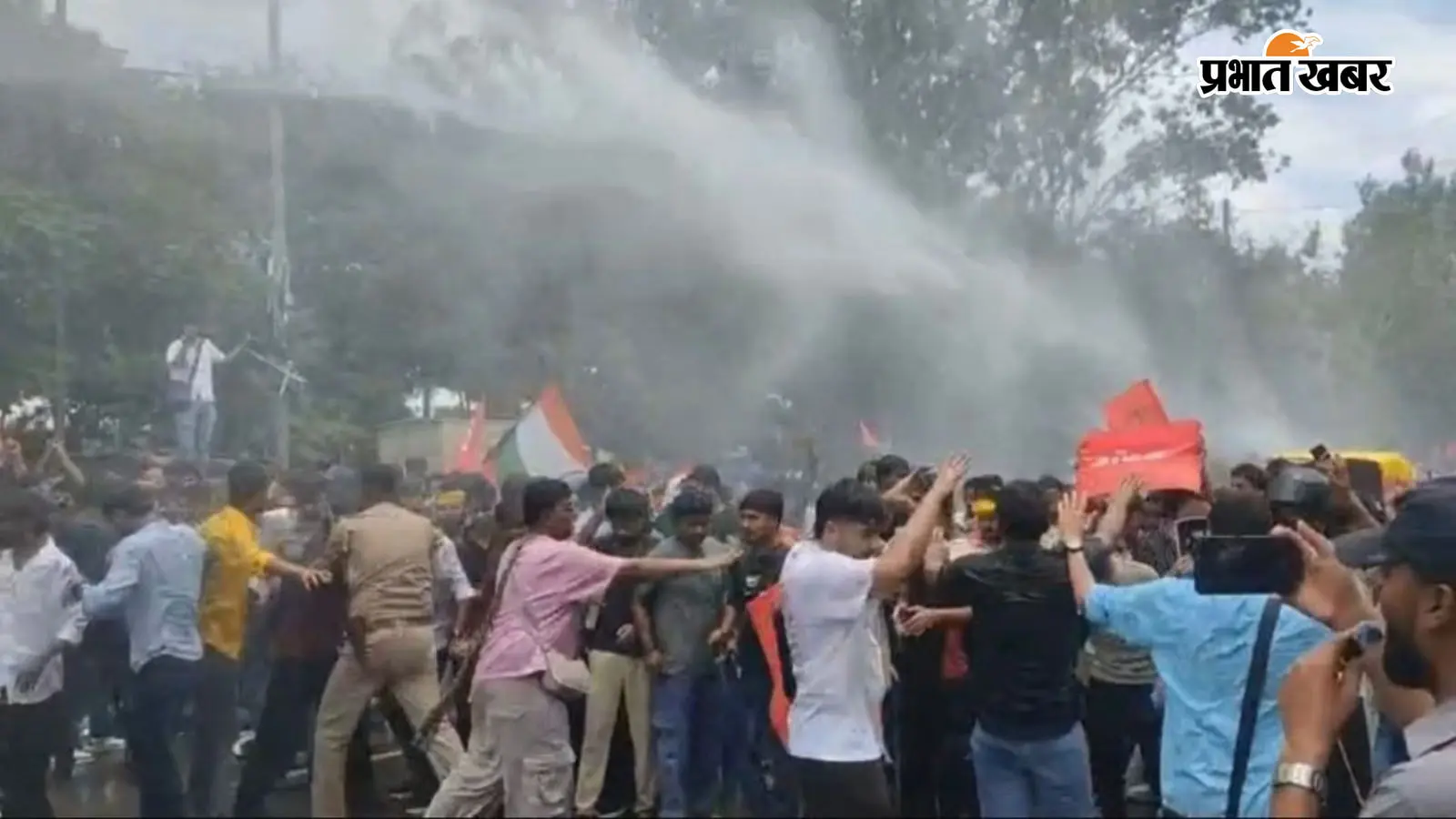 बिहार पुलिस ने बवाल में शामिल 117 संदिग्धों की तस्वीरें जारी की बिहार पुलिस ने बवाल में शामिल 117 संदिग्धों की तस्वीरें जारी की