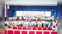 उत्कृष्ट स्वास्थ्यकर्मी हुए सम्मानित, डेंगू-चिकनगुनिया से बचाव का प्रचार वाहन रवाना