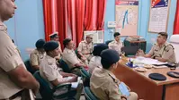 गया जी : अचानक बोधगया थाना पहुंचे सिटी एसपी, पेंडिंग केस को जल्द निपटाने का दिया निर्देश