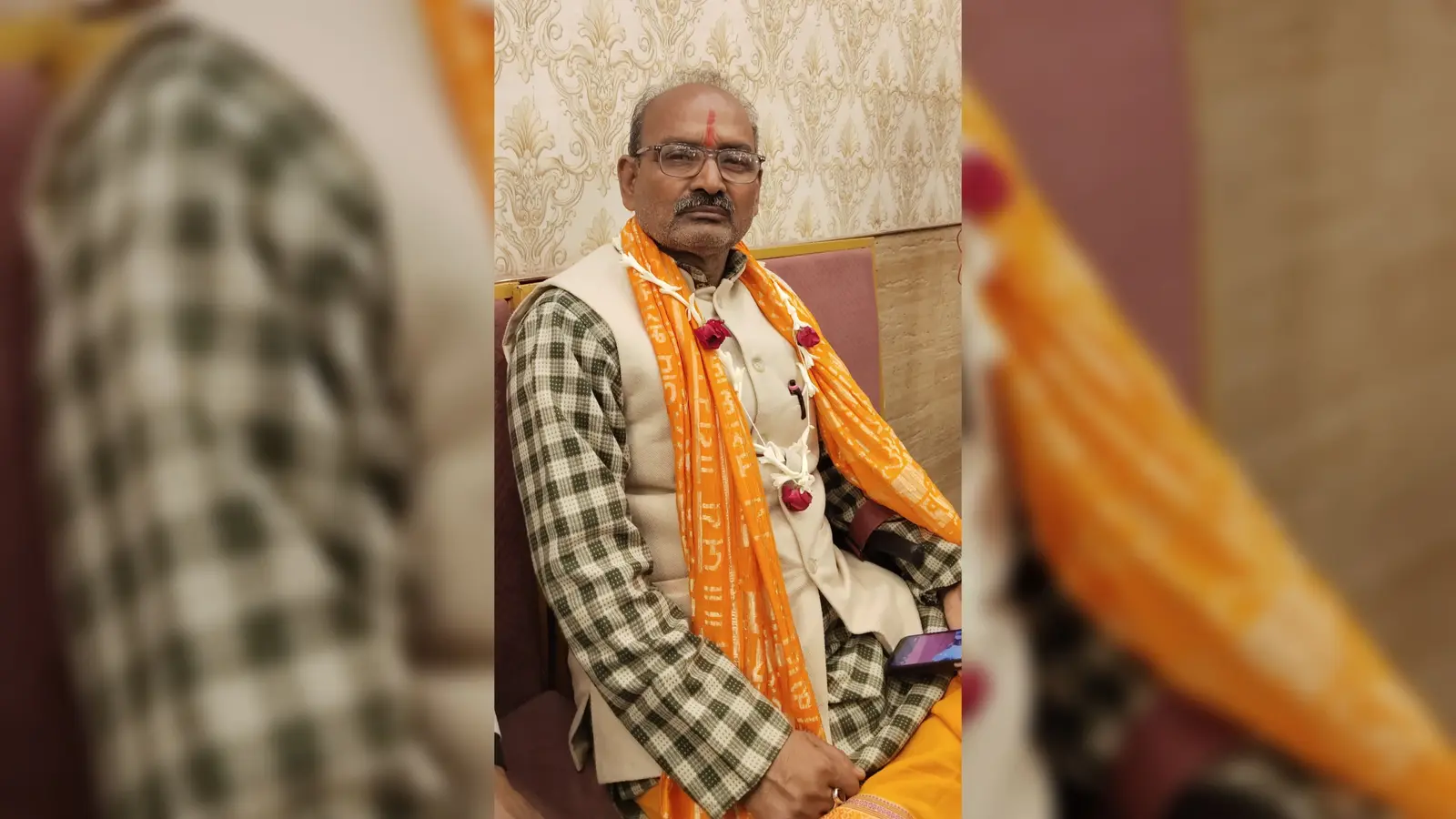 फोटो - जानकारी देते बारसोई के नगर पुरोहित पंडित भोलानाथ तिवारी | Prabhat Khabar Network फोटो - जानकारी देते बारसोई के नगर पुरोहित पंडित भोलानाथ तिवारी | Prabhat Khabar Network
