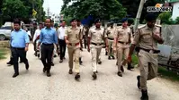 नवादा में छात्र आंदोलन को लेकर हाई अलर्ट, डीएम-एसपी ने शहर में निकाला फ्लैग मार्च