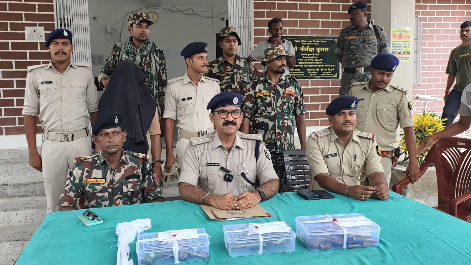 एसडीपीओ सदर टू प्रेस वार्ता में | Prabhat Khabar Network एसडीपीओ सदर टू प्रेस वार्ता में | Prabhat Khabar Network