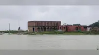 कोसी के बढ़ते जलस्तर से आलमनगर के कई गांव जलमग्न, धान की फसल डूबी, स्कूल तक पहुंचा पानी