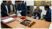 CBI रेड में पिस्टल और कारतूस बरामद, रिश्वत मामले में बढ़ीं अधिकारी की मुश्किलें