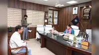 जन समाधान दिवस में उपायुक्त ने सुनीं लोगों की समस्याएं, अधिकारियों को दिए कई निर्देश