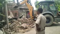 सीवान: भगवानपुर हाट के मोरा खास में सरकारी जमीन से अतिक्रमण हटाया, 15 लोगों का कब्जा जेसीबी से हटाया गया