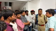 बिक्रमगंज में डीएम-एसपी ने छात्रों से किया सीधा संवाद, अफवाह फैलाने वालों पर कड़ी नजर रखने का निर्देश