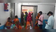महाराजगंज अनुमंडल अस्पताल में नहीं है लैब टेक्नीशियन, प्राइवेट लैब में करानी पड़ रही है जांच
