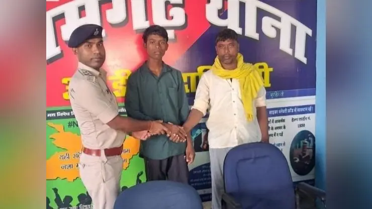 रामगढ थाना में बरामद सकुशल बच्चा | Prabhat Khabar Network रामगढ थाना में बरामद सकुशल बच्चा | Prabhat Khabar Network