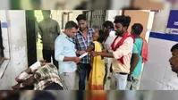 औरंगाबाद में एनएच 19 पर ऑटो व पिकअप पलटे, चार लोग घायल, दो की हालत गंभीर