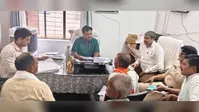 भितहा जनता दरबार में भूमि विवादों की सुनवाई, एक मामले का तत्काल निष्पादन