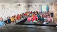 मधुबनी: लदनियां में जीविका दीदियों ने सुना मुख्यमंत्री का संबोधन, बड़ी संख्या में पहुंचीं महिलाएं