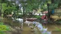 मूसलाधार बारिश में राजगीर नवोदय विद्यालय की चहारदीवारी ध्वस्त, सुरक्षा पर उठे सवाल